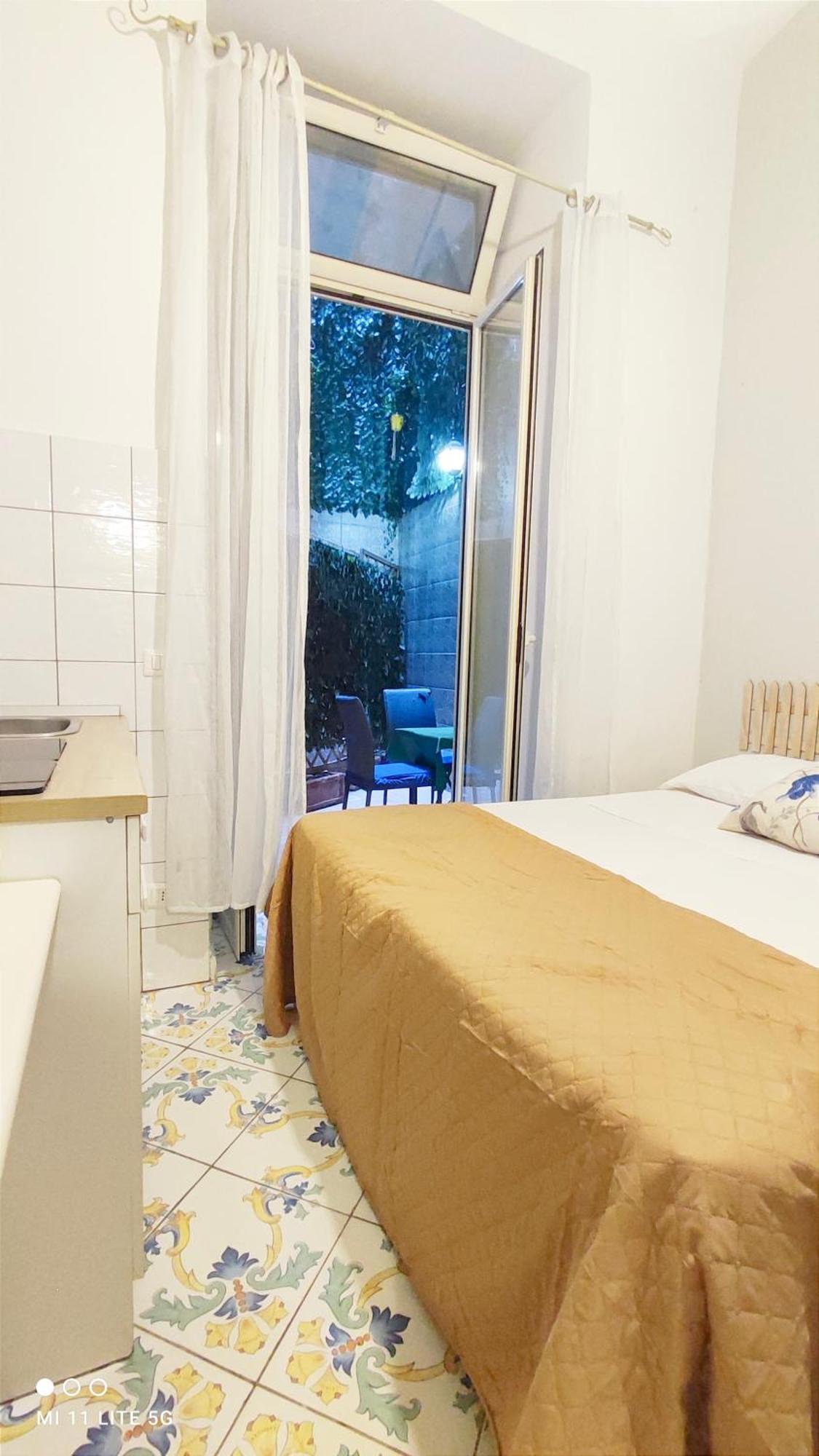 Museodream 2 By Napulitandream Hotell Napoli Eksteriør bilde